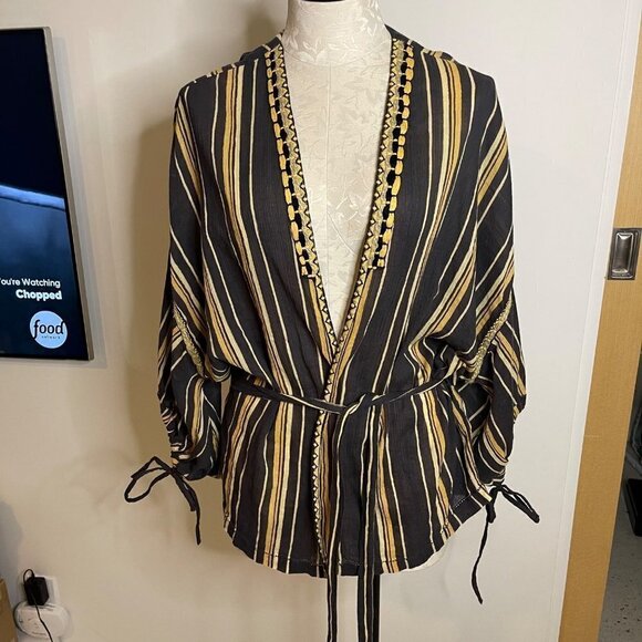 Teoh & Lea Womens Top Size Large Striped Embroidered Belted Gray Yellow Cotton - Picture 15 of 16